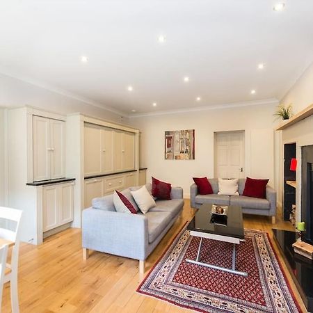 Self Catering , City Centre Apartment With Parking Edynburg Zewnętrze zdjęcie