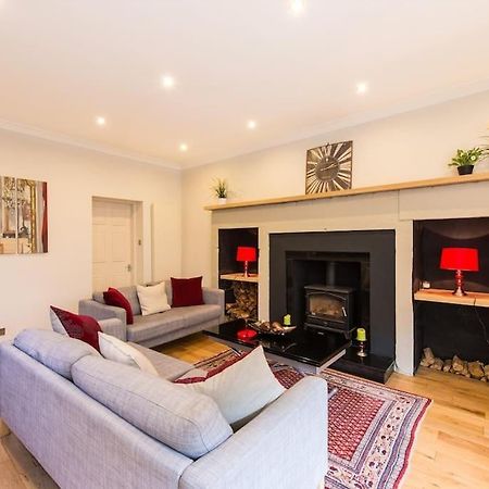 Self Catering , City Centre Apartment With Parking Edynburg Zewnętrze zdjęcie