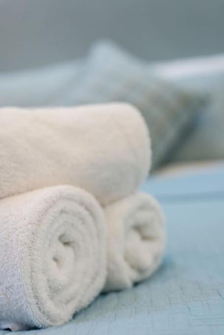 Self Catering , City Centre Apartment With Parking Edynburg Zewnętrze zdjęcie